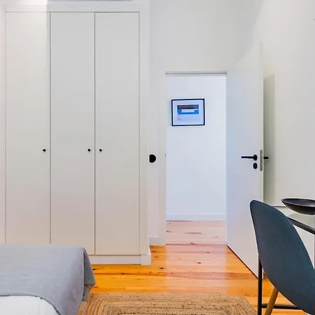 Urban Haven A 2br Modern Retreat * Lisbon