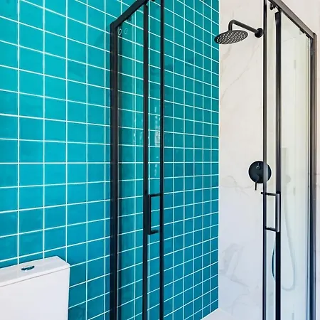 Urban Haven A 2br Modern Retreat