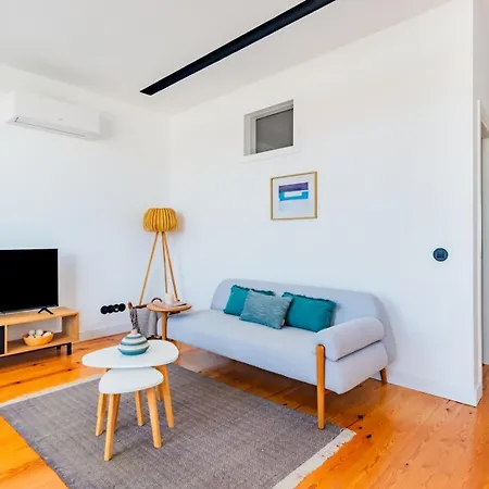 Apartamento Urban Haven A 2br Modern Retreat Lisboa