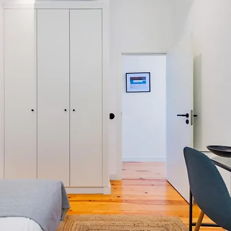 Urban Haven A 2br Modern Retreat Apartamento Lisboa