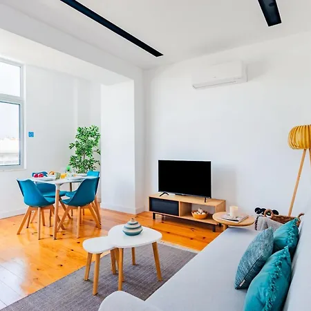 Urban Haven A 2br Modern Retreat *