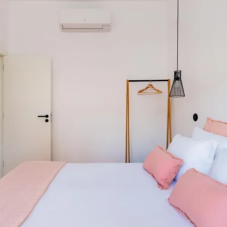 Apartamento Urban Haven A 2br Modern Retreat