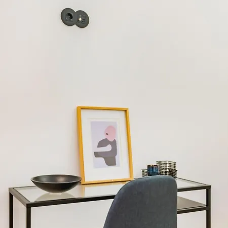 Urban Haven A 2br Modern Retreat Apartamento Lisboa