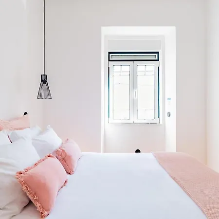 Urban Haven A 2br Modern Retreat *